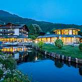Romantik SPA Hotel Seefischer bei Nacht