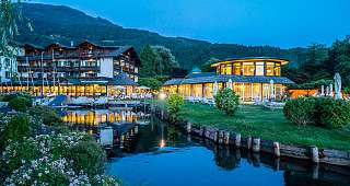 Romantik SPA Hotel Seefischer bei Nacht